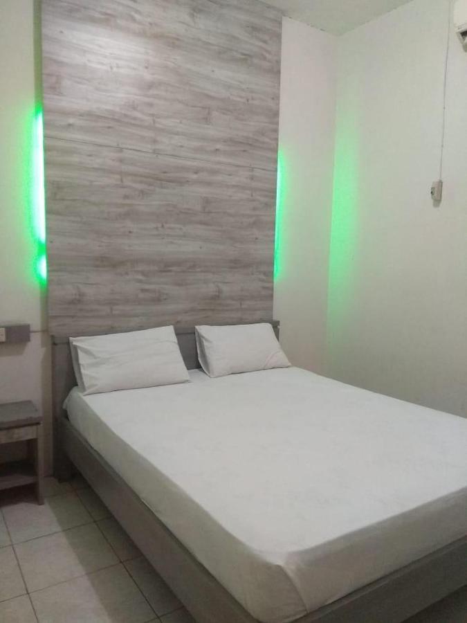 Hotel Maya Tegal  Exterior photo